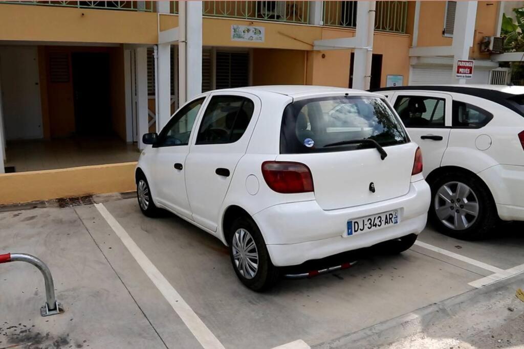 Appart. T2 De Luxe +Jacuzzi, Vue Mer Et Cote Plage Le Gosier  Εξωτερικό φωτογραφία